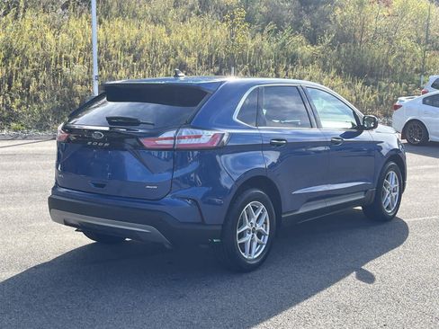 Used 2023 Ford Edge SEL image 5