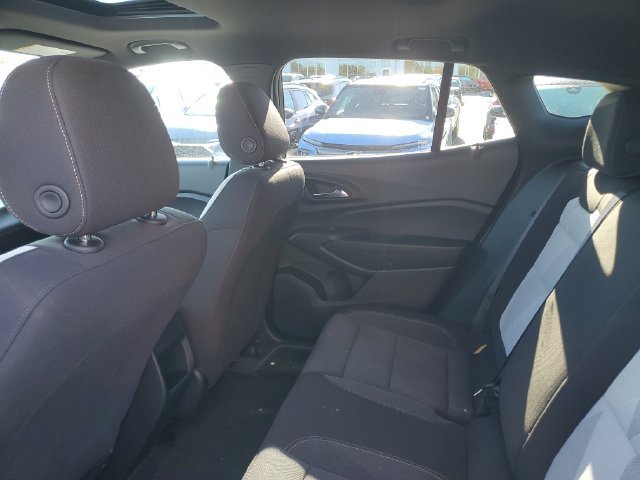 Certified 2024 Chevrolet Trax RS w/ Sunroof Package FWD image 8