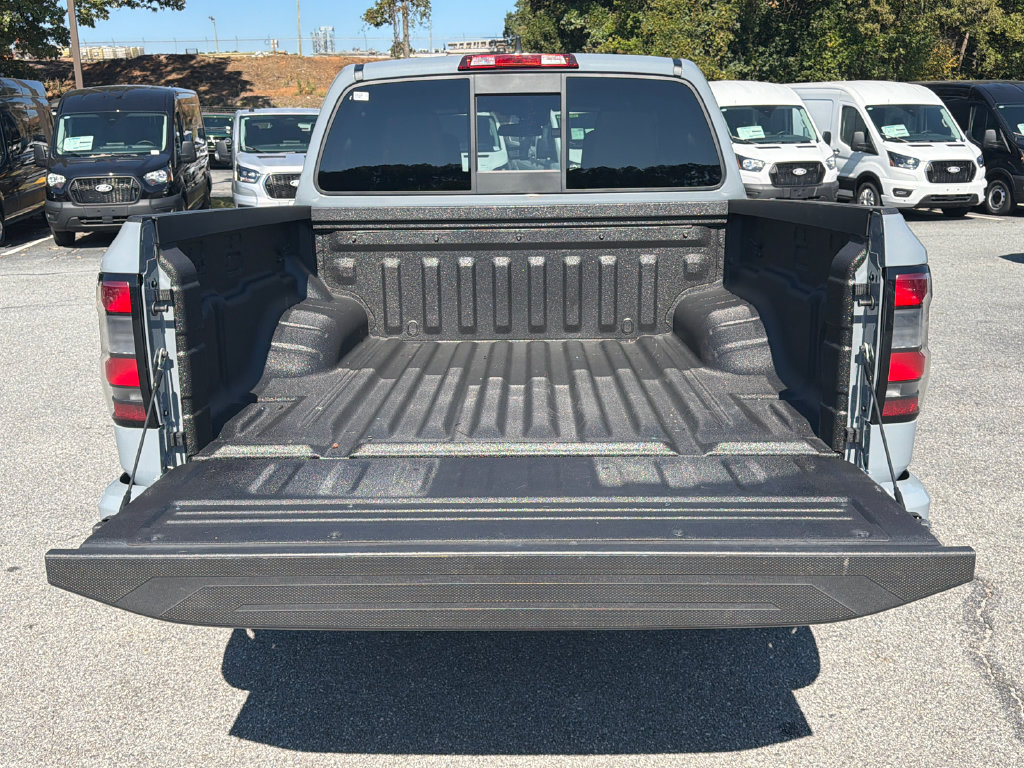 Used 2022 Nissan Frontier PRO-4X w/ Off-Road Protection Package AWD/4WD image 18