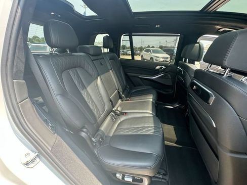 Used 2024 BMW X7 xDrive40i w/ Executive Package AWD/4WD image 30