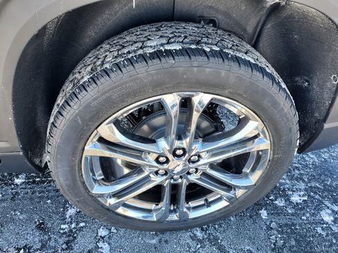 New 2026 Chevrolet Traverse LT w/ LPO, Floor Liner Package FWD image 25