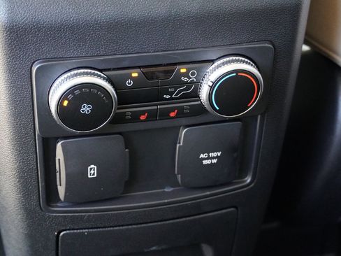 Used 2022 Ford Explorer Limited w/ Equipment Group 301A image 25