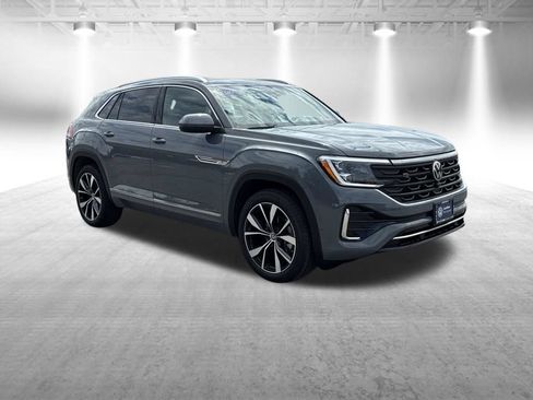 Used 2026 Volkswagen Atlas Cross Sport SEL Premium R-Line w/ MDO Package AWD/4WD image 9