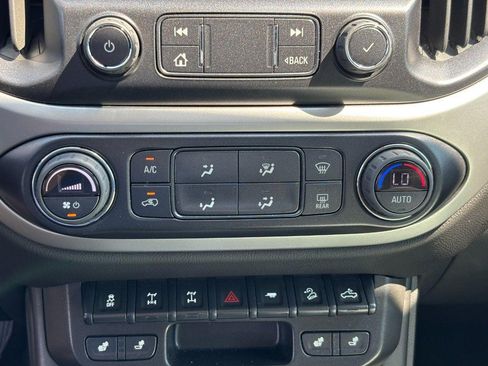 Used 2022 Chevrolet Colorado ZR2 image 23