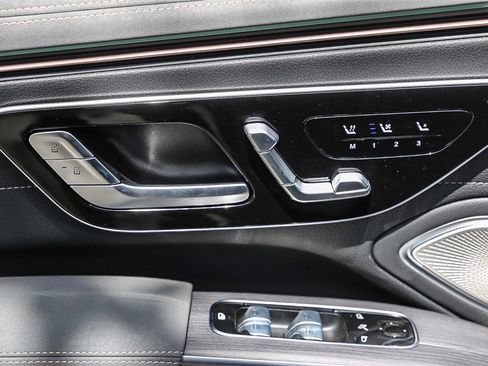 Used 2024 Mercedes-Benz EQS 580 4MATIC Sedan image 29