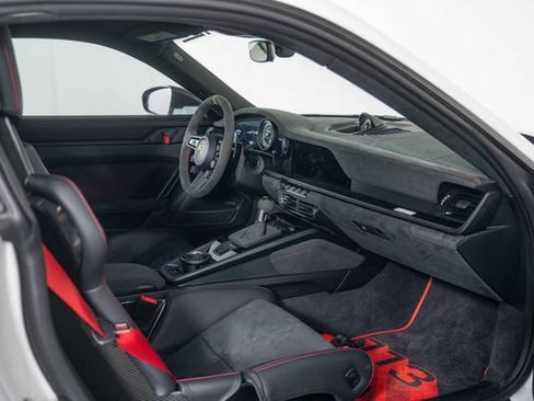 Used 2024 Porsche 911 GT3 RS w/ Weissach Package RWD image 31