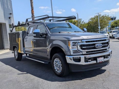 Used 2021 Ford F350 Lariat w/ Lariat Ultimate Package AWD/4WD image 3