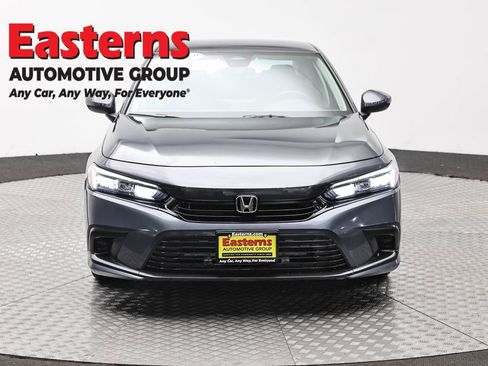 Used 2023 Honda Civic LX image 2