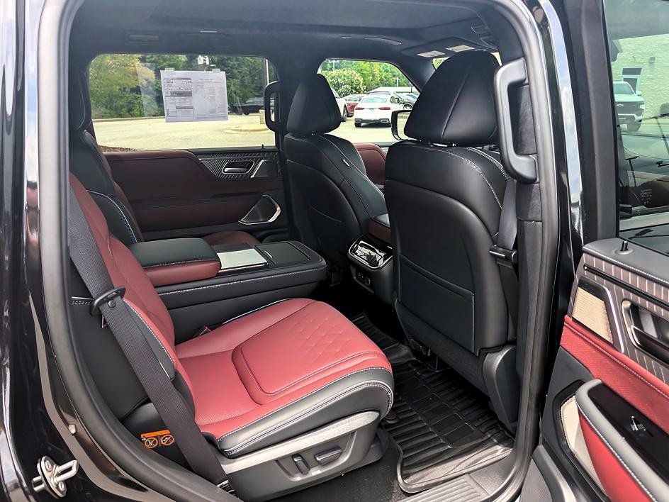 New 2027 INFINITI QX80 Autograph w/ Premium Cargo Package AWD/4WD image 22