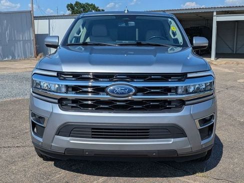 Used 2024 Ford Expedition Limited RWD image 10