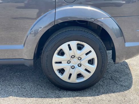 Used 2019 Dodge Journey SE FWD image 37