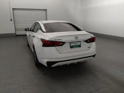 Used 2023 Nissan Altima 2.5 SV AWD/4WD image 6