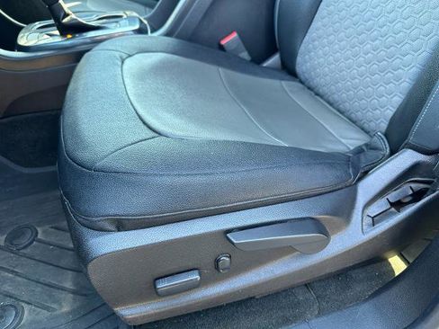 Used 2017 Chevrolet Colorado Z71 AWD/4WD image 15