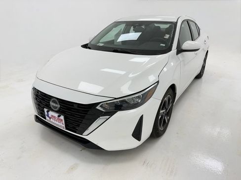 Used 2024 Nissan Sentra SV FWD image 4