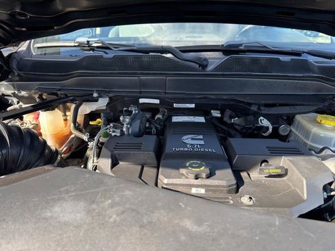 Used 2019 RAM 3500 Big Horn image 31