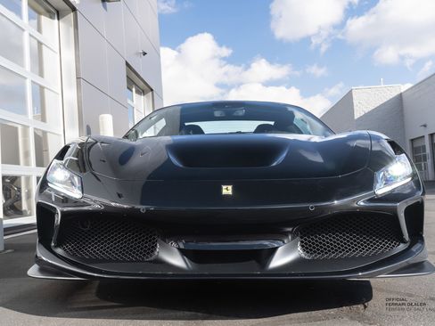 Certified 2021 Ferrari F8 Tributo image 2
