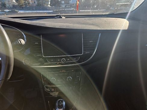 Used 2020 Buick Encore Preferred image 10