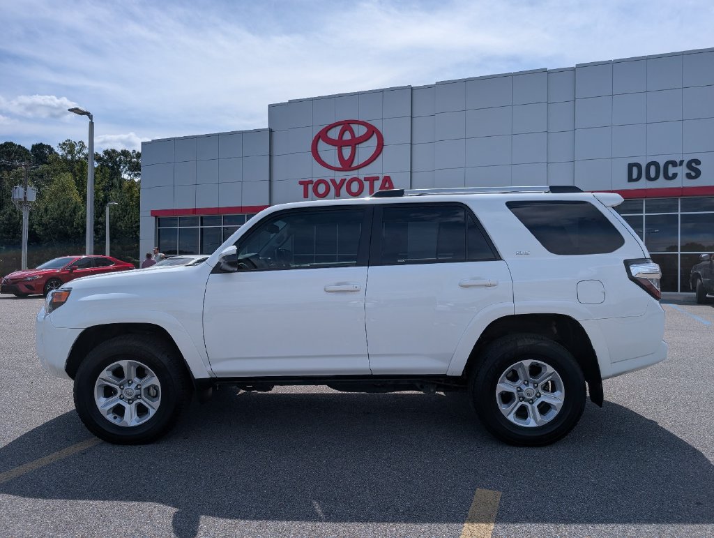 Used 2024 Toyota 4Runner SR5 AWD/4WD image 2