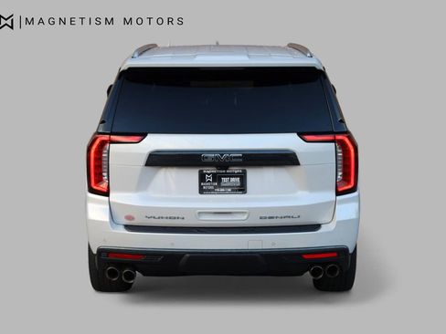 Used 2023 GMC Yukon XL Denali Ultimate image 8