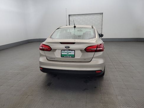 Used 2018 Ford Focus SE image 7