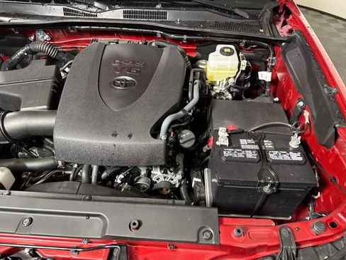 Certified 2022 Toyota Tacoma TRD Off-Road w/ Technology Package image 40