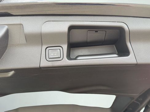Used 2019 GMC Acadia SLT AWD/4WD image 32