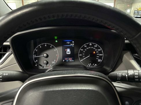 Certified 2023 Toyota Corolla Cross LE image 30