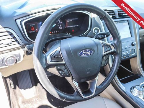 Used 2019 Ford Fusion SEL FWD image 16