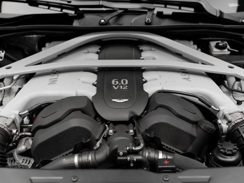 Used 2016 Aston Martin DB9 GT image 67