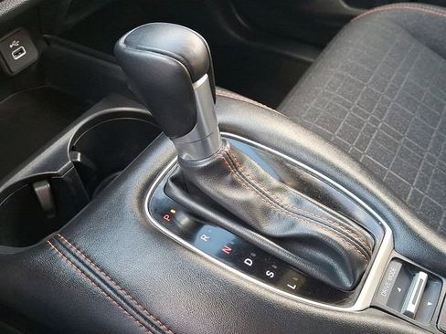 Used 2025 Honda HR-V Sport image 15