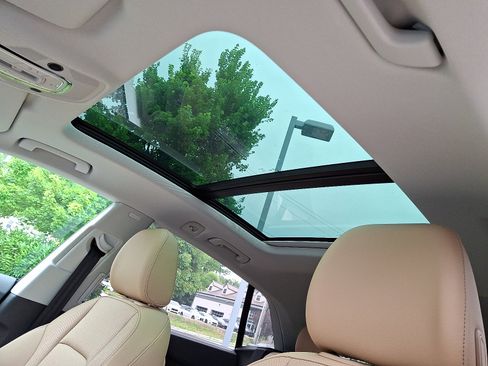 New 2025 Audi Q8 Premium Plus image 10