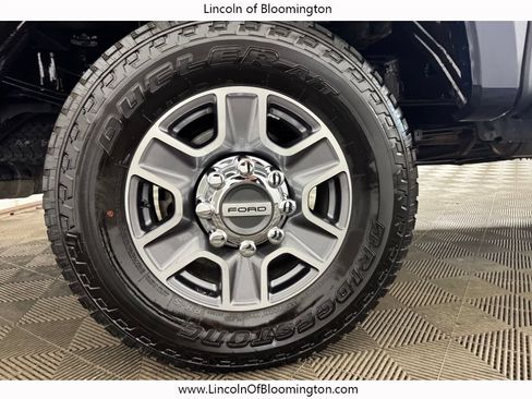 Used 2025 Ford F350 Lariat w/ Lariat Ultimate Package AWD/4WD image 25