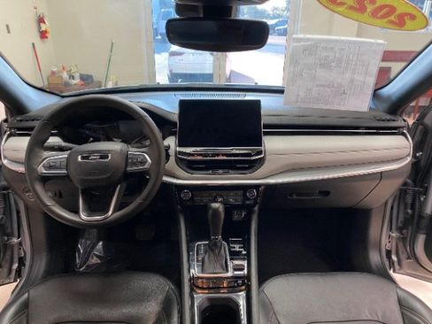 Used 2023 Jeep Compass Limited AWD/4WD image 20