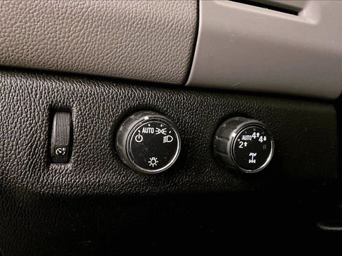 Used 2018 Chevrolet Colorado LT AWD/4WD image 30