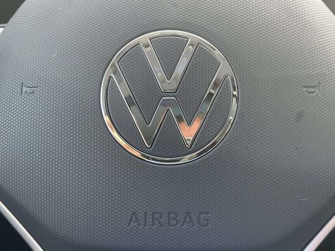 New 2026 Volkswagen Taos SE AWD/4WD image 29