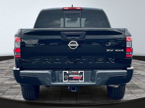 Used 2022 Nissan Frontier SV w/ SV Premium Package AWD/4WD image 4
