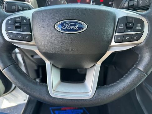 Used 2023 Ford Explorer XLT w/ Equipment Group 202A AWD/4WD image 36