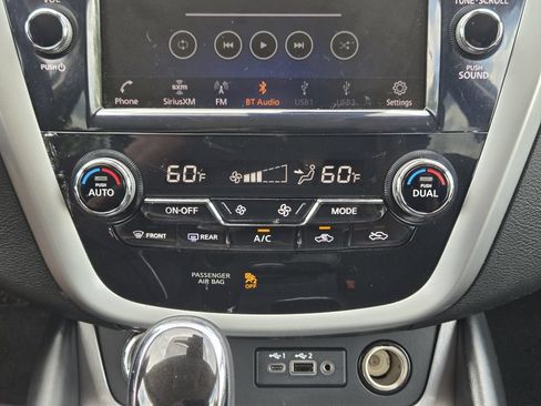 Used 2021 Nissan Murano SV FWD image 21