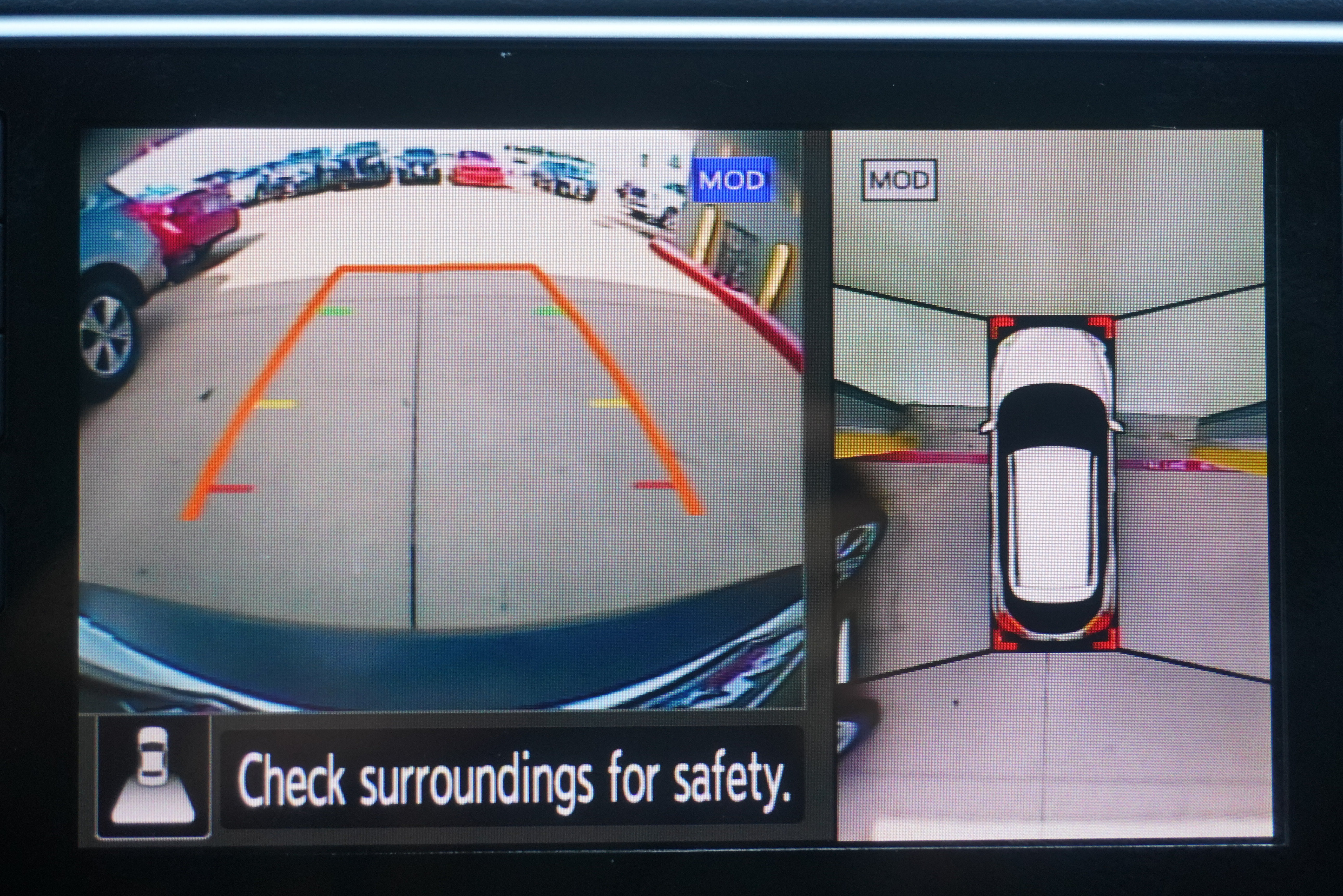 Used 2019 Nissan Kicks SR w/ SR Premium Package FWD image 17