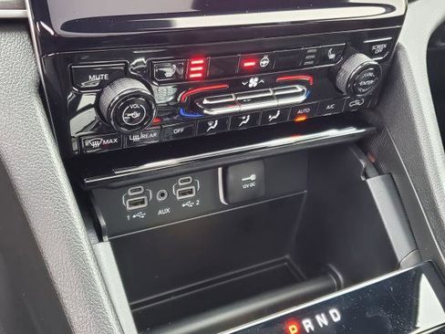 New 2025 Jeep Grand Cherokee L Limited image 17