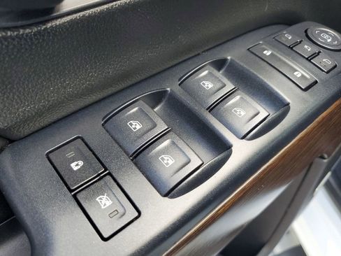 Used 2017 GMC Sierra 3500 Denali w/ Duramax Plus Package image 34