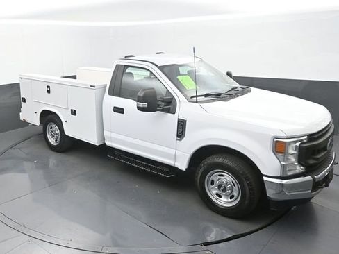 Used 2022 Ford F250 XL w/ Power Equipment Group image 24