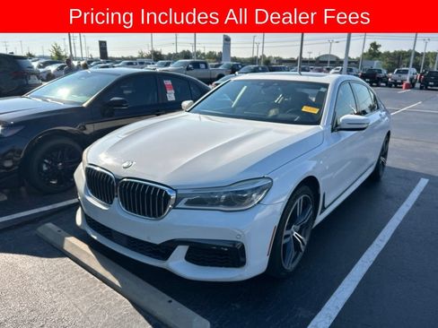 Used 2016 BMW 750i xDrive AWD/4WD image 10