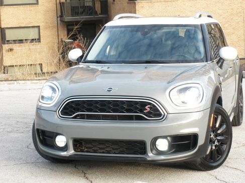 Used 2019 MINI Cooper Countryman S w/ Storage Package image 6