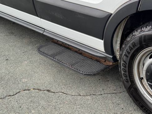 Used 2016 Ford Transit 250 148 Medium Roof RWD image 19