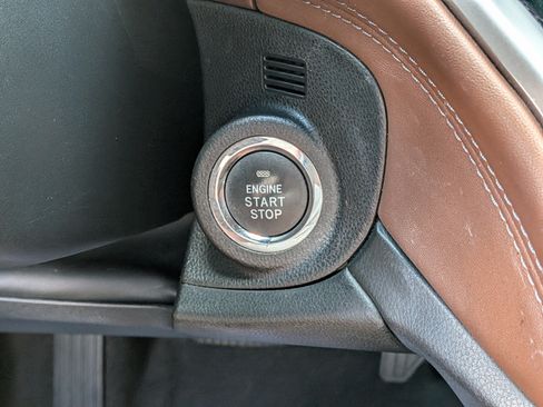 Used 2021 Subaru Outback Touring XT AWD/4WD image 31