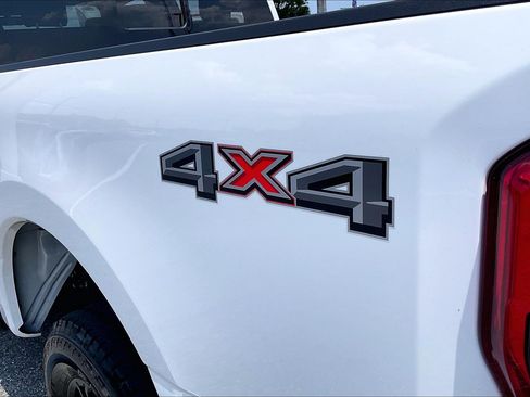 Used 2024 Ford F250 XL w/ STX Appearance Package AWD/4WD image 8