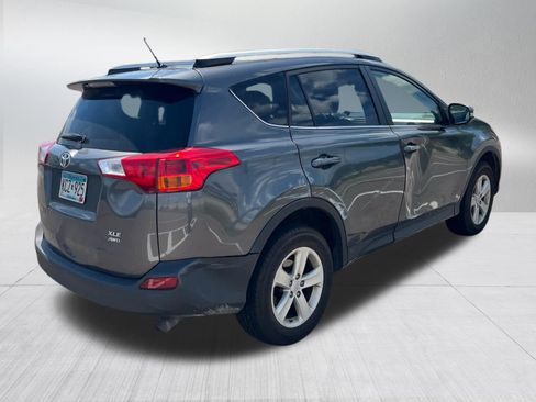 Used 2013 Toyota RAV4 XLE AWD/4WD image 5