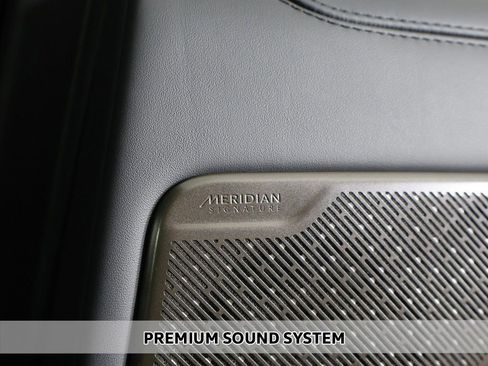 Used 2025 Land Rover Range Rover Autobiography AWD/4WD image 5