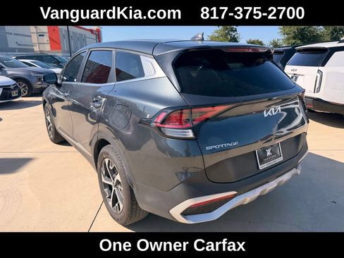 Used 2025 Kia Sportage EX FWD image 2